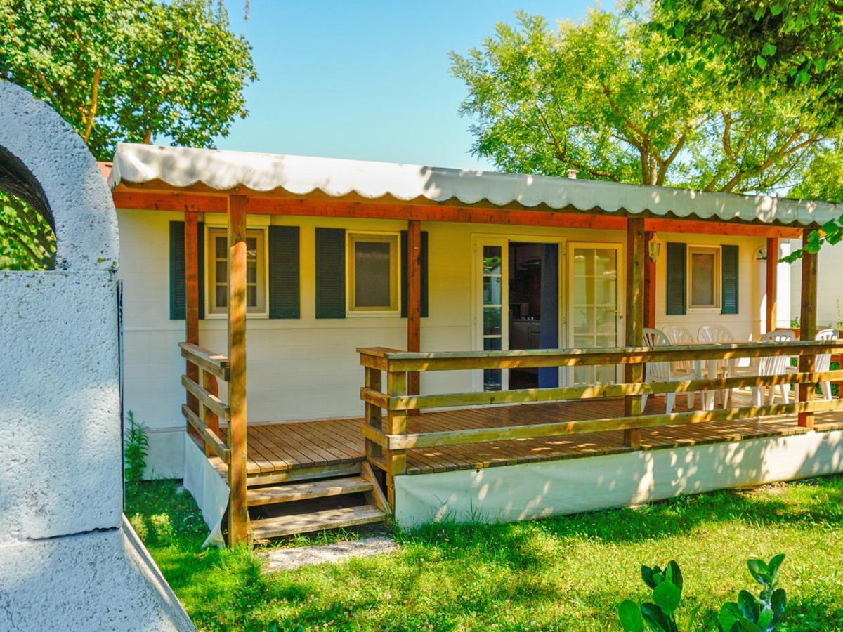 Three-Bedroom Mobile Home,1011634159:JPEG