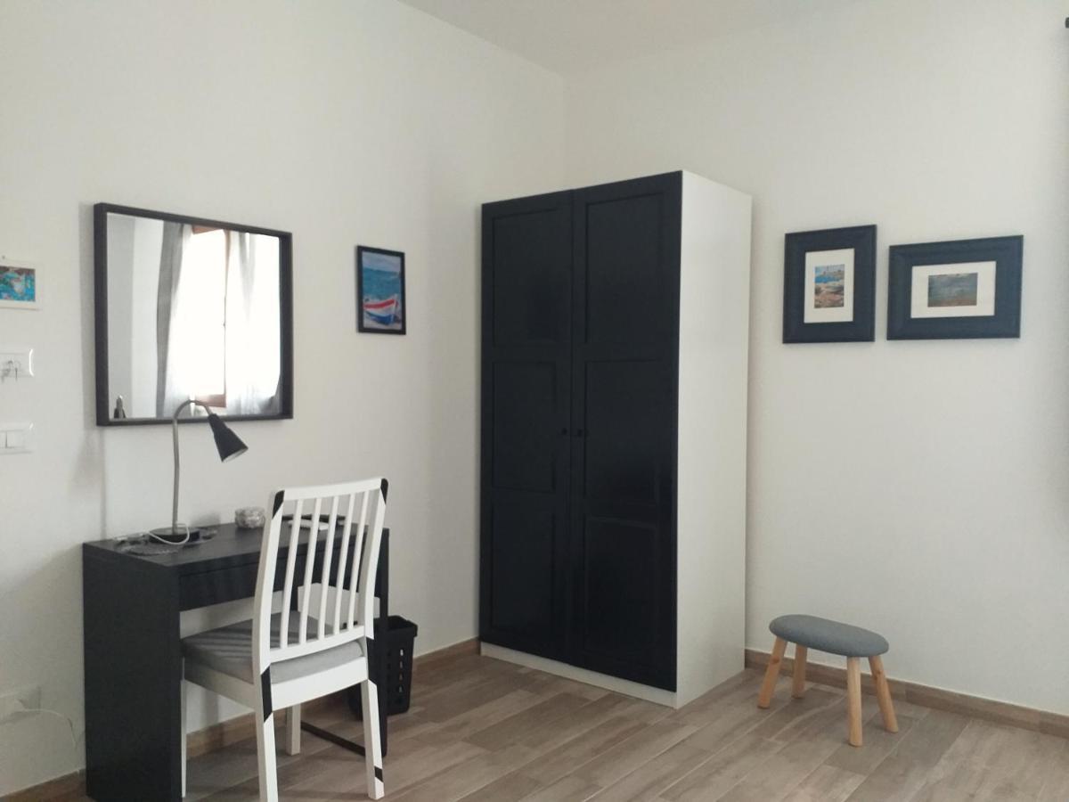Deluxe King Room,1034694071:JPEG