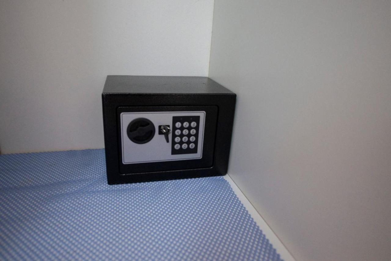 Deluxe Double Room with Internal View,1057526173:JPEG