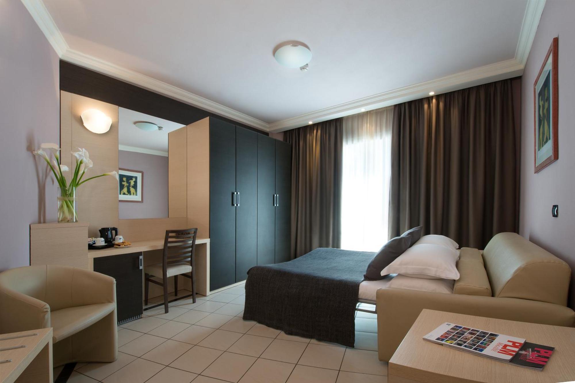 Family Junior Suite,1274618338:JPEG