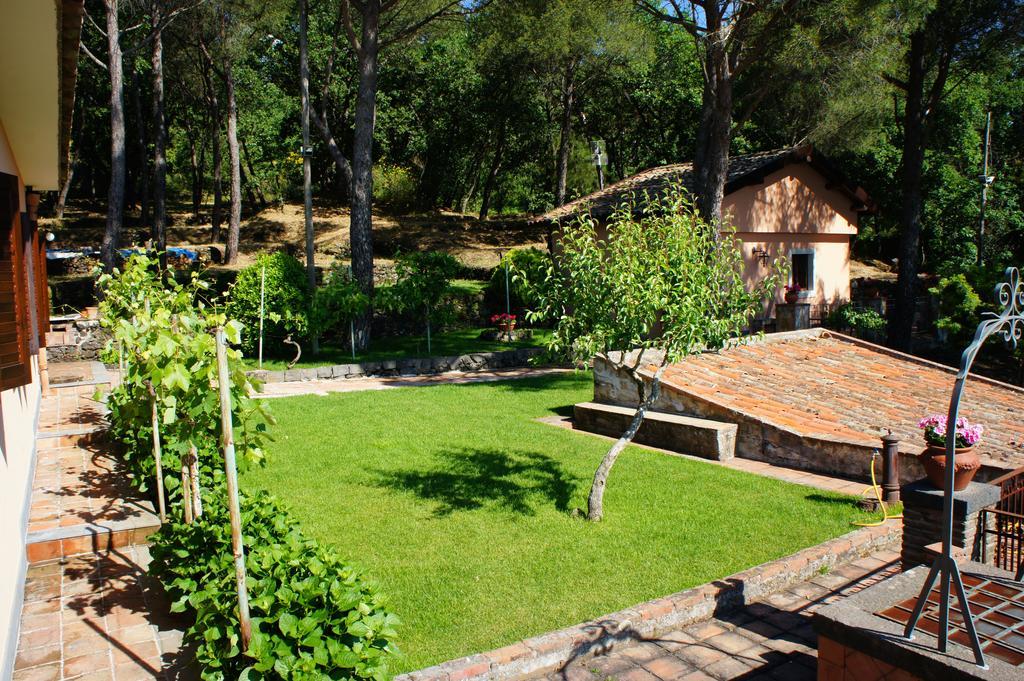 Villa con Vista Giardino