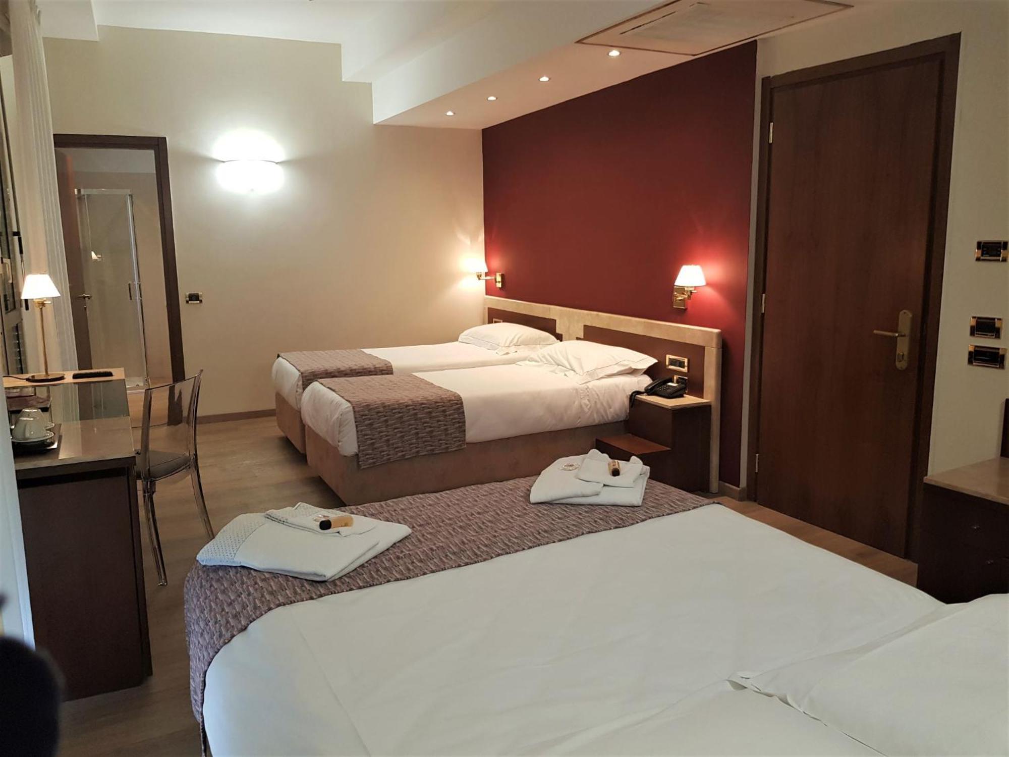 Family Junior Suite,1284332437:JPEG