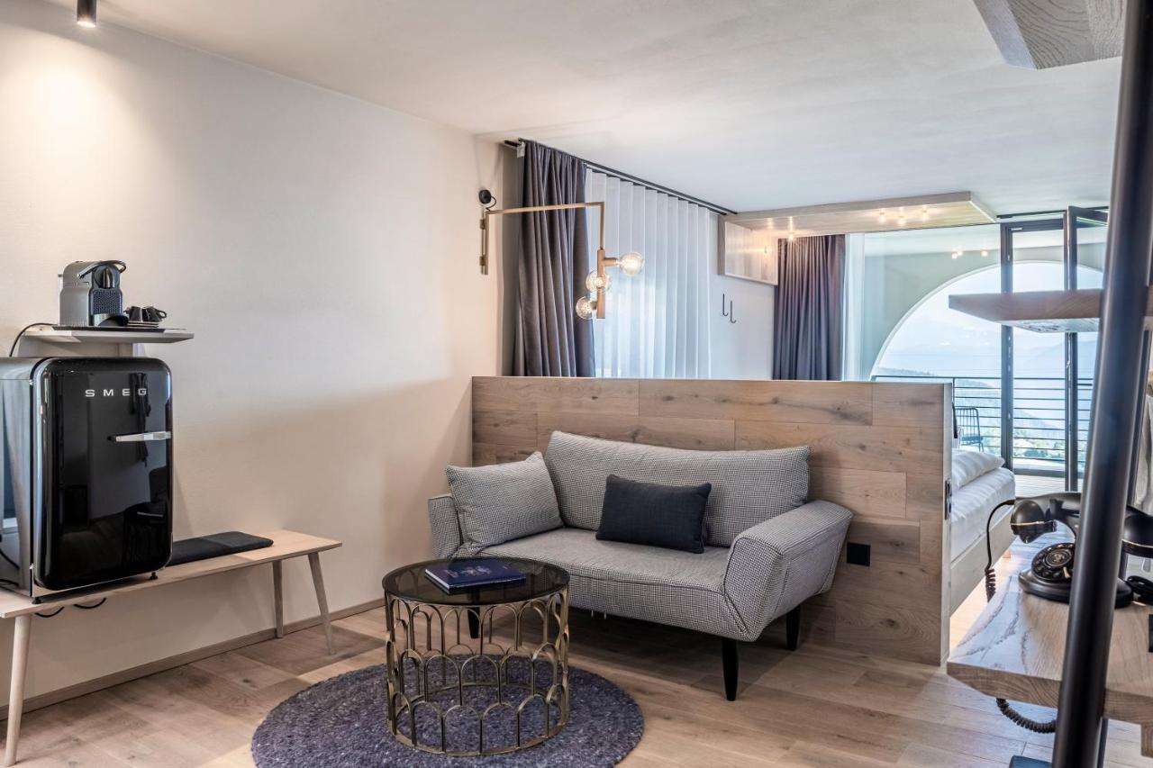 Suite with Balcony,669906675:JPEG