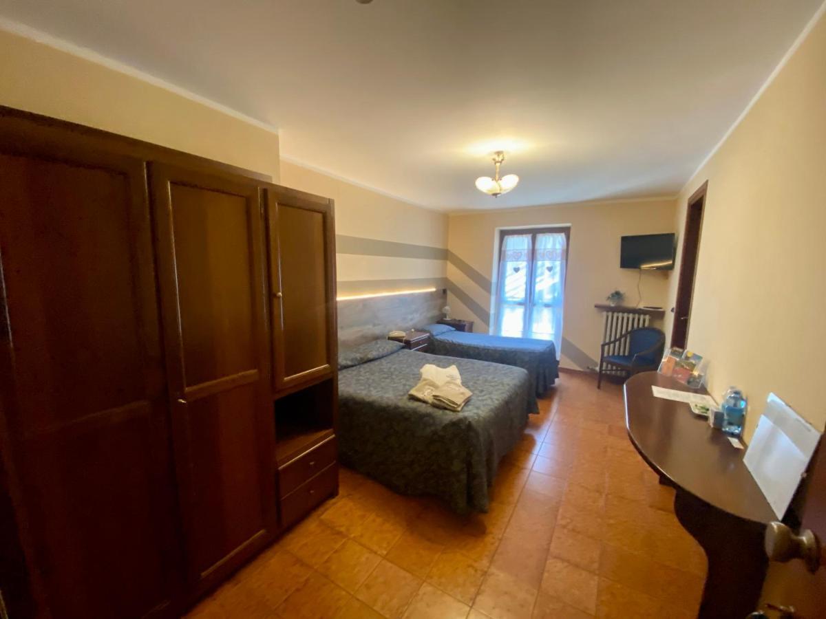Twin Room with Shower,1365422465:JPEG