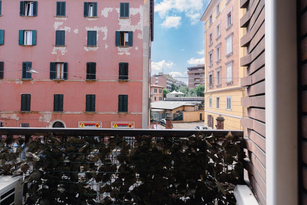 Studio with Balcony,1412390321:JPEG