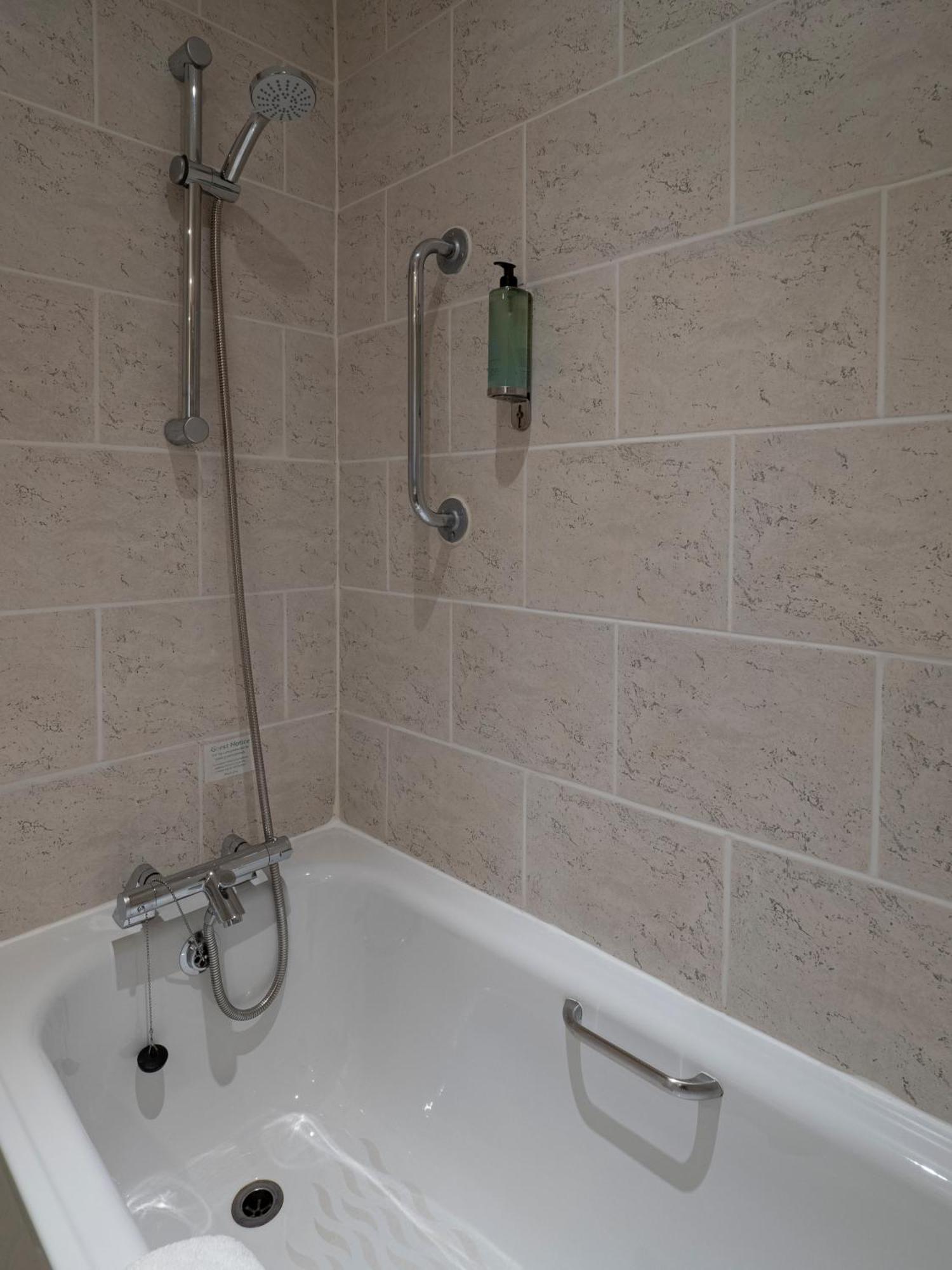Standard Twin Room,1642315954:JPEG
