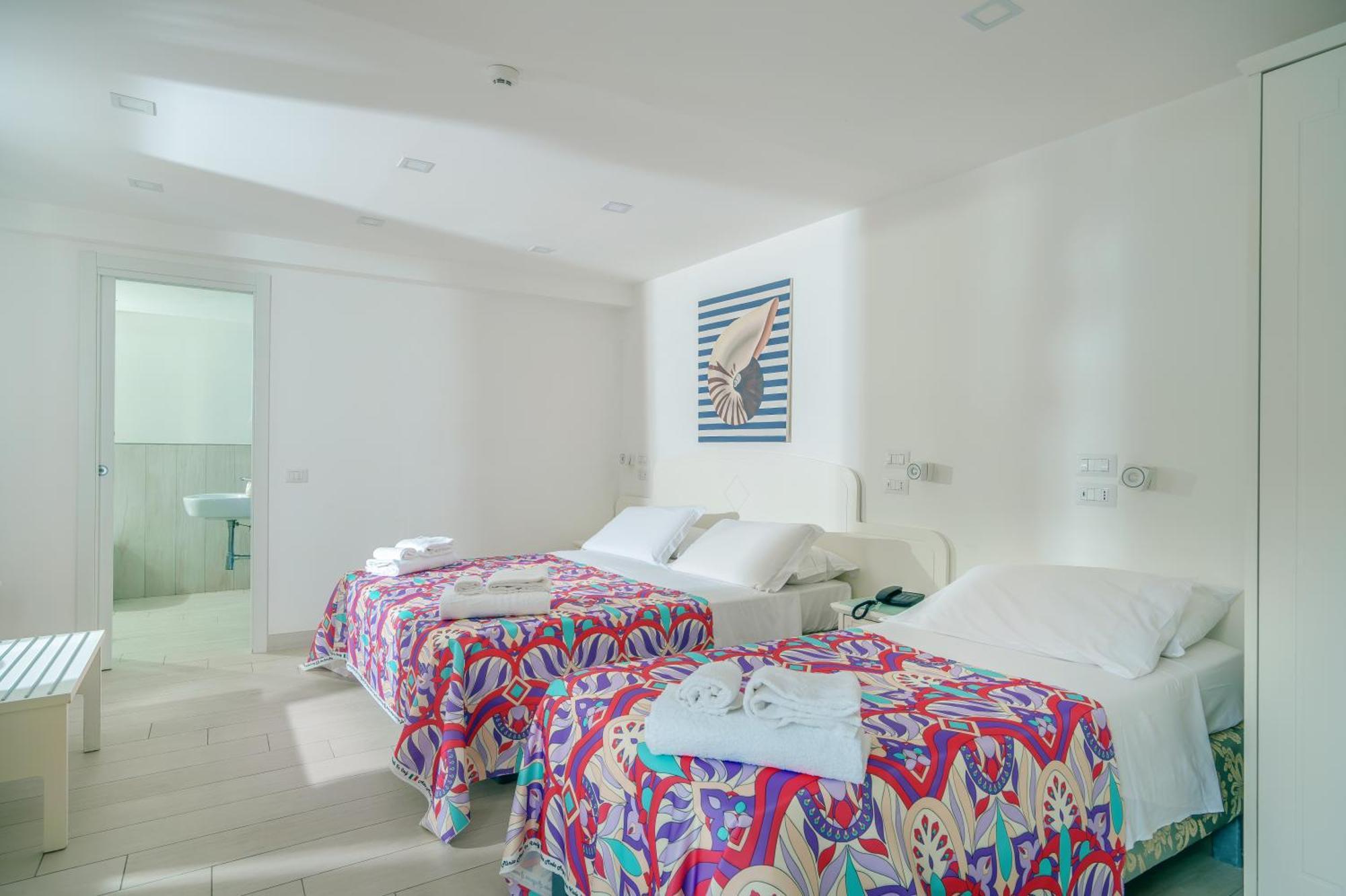 Classic Triple Room,1216344073:JPEG
