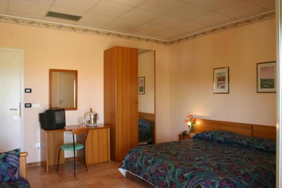 Quadruple Room,317579305:JPEG