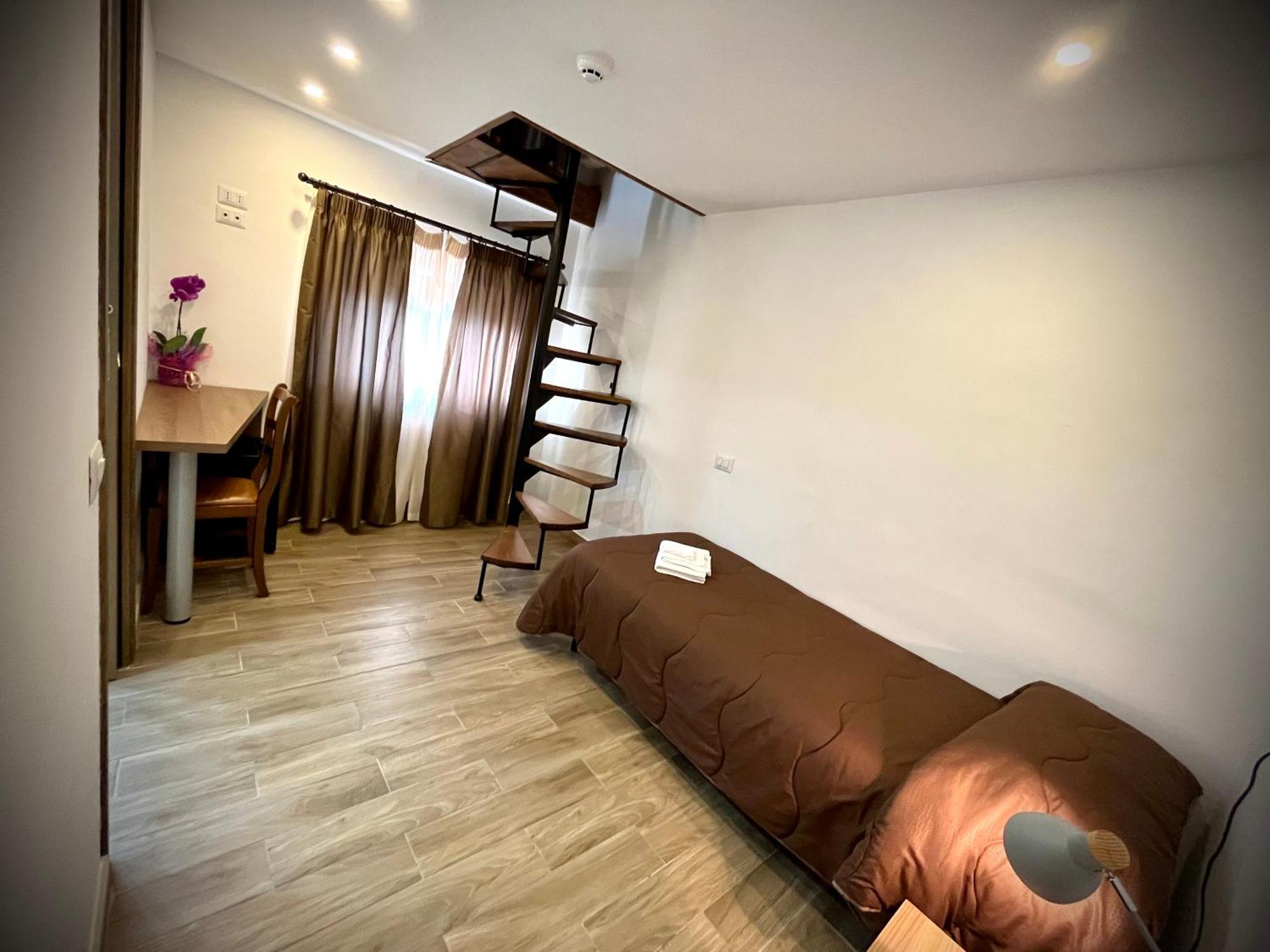 Triple Room Terrace,1539703831:JPEG
