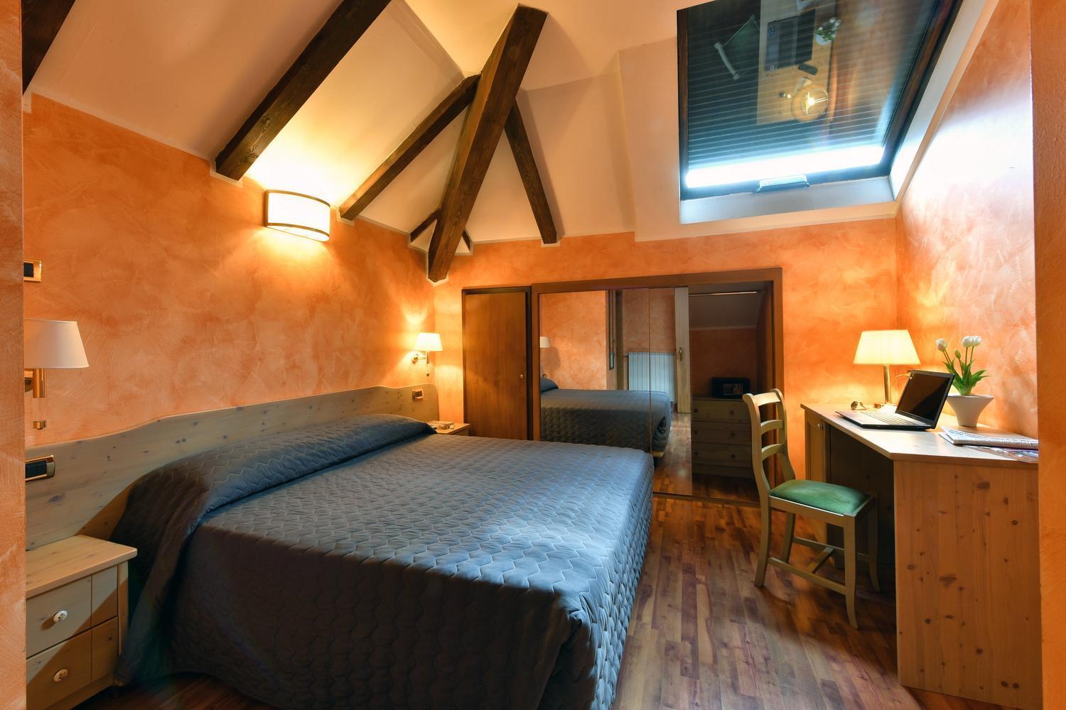 Double or Twin Room Attic,1550884276:JPEG