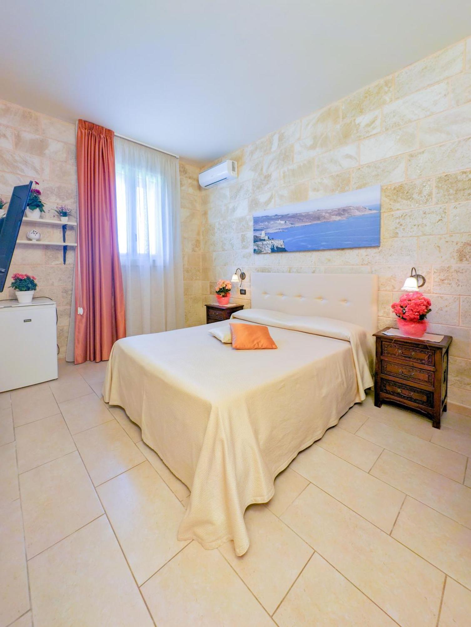 Single Room,1580188061:JPEG