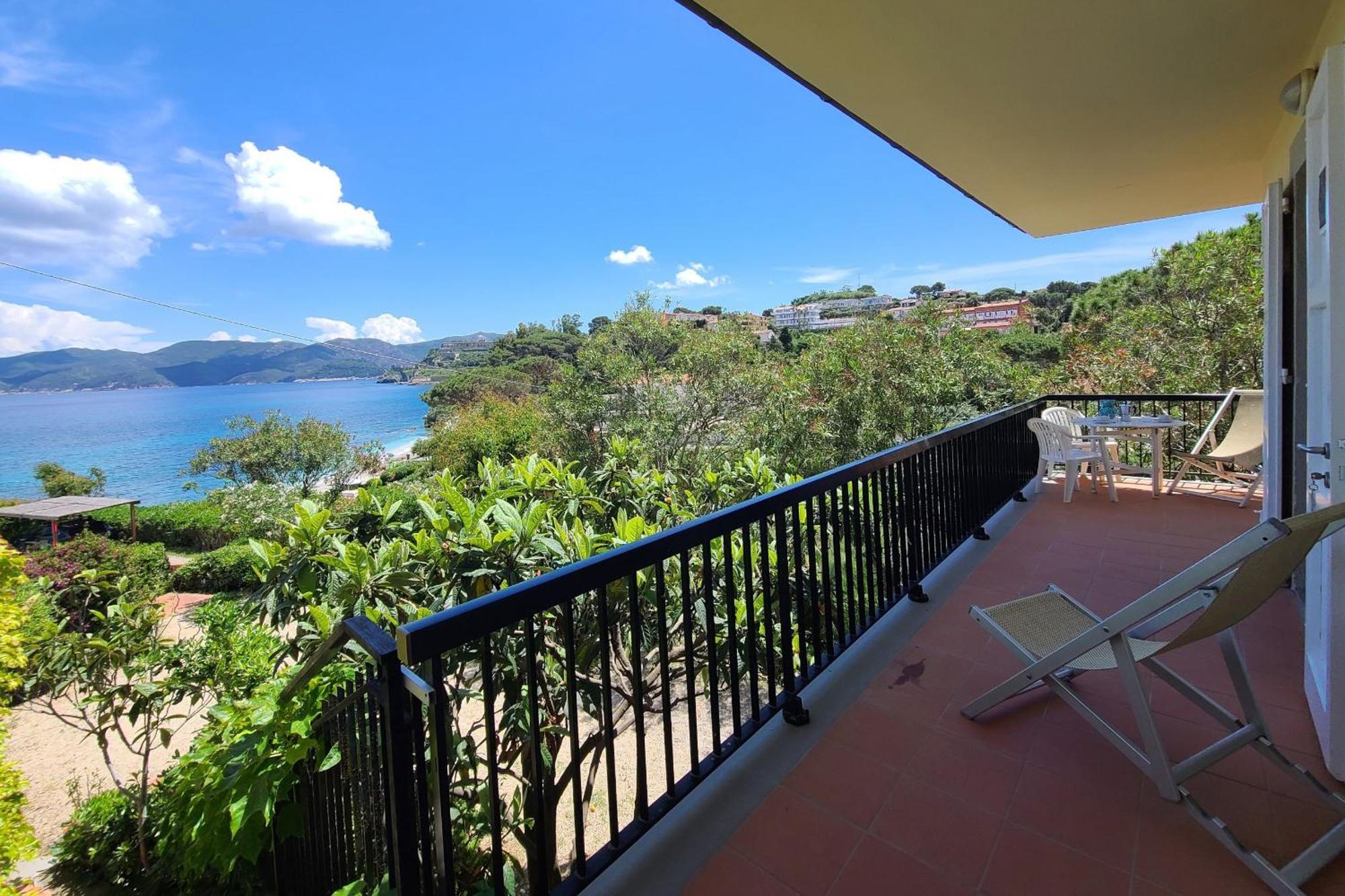 Appartamento Deluxe con 2 Camere da Letto e Balcone