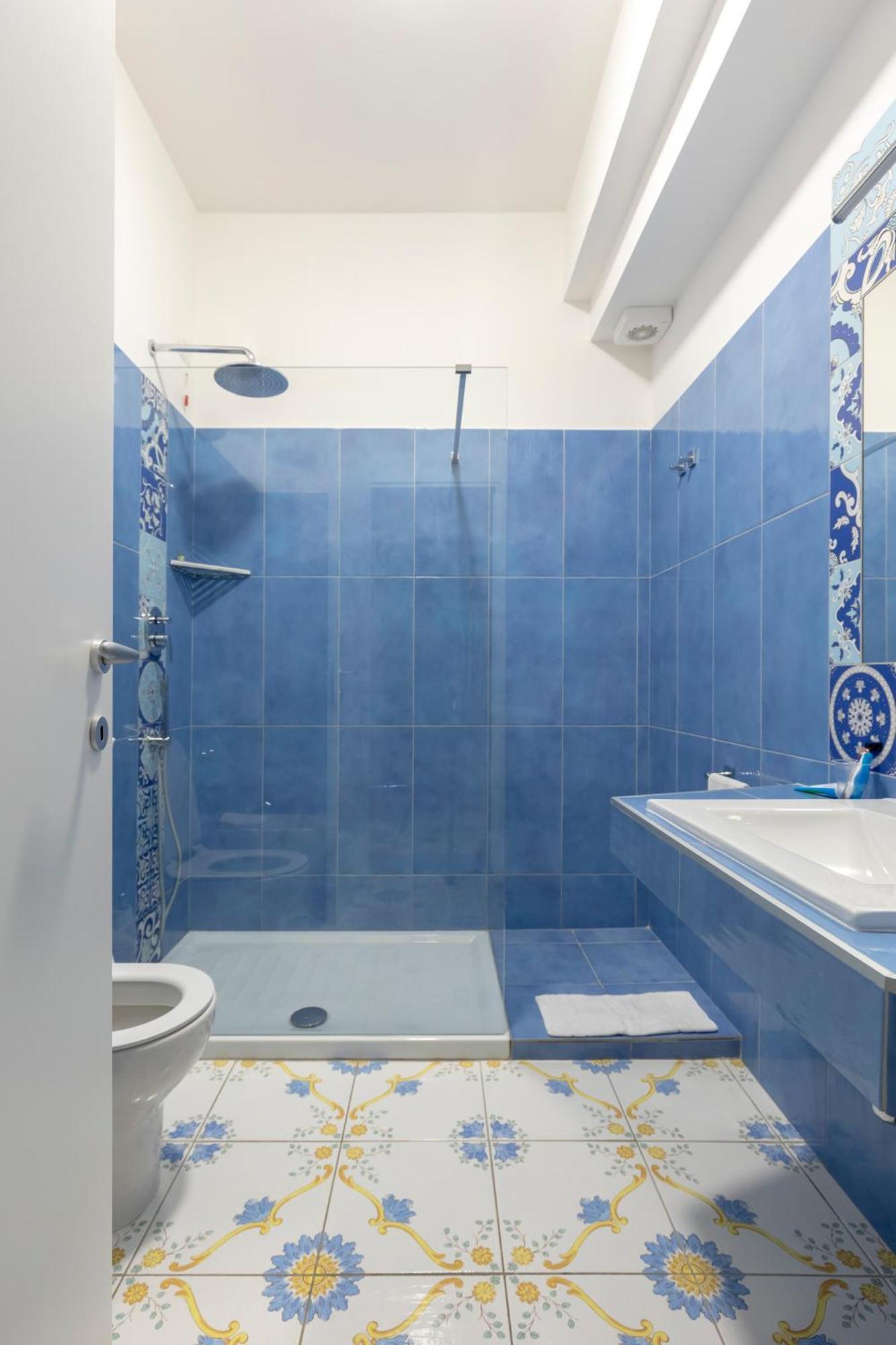 Deluxe Double or Twin Room with Balcony and City View,1592047354:JPEG