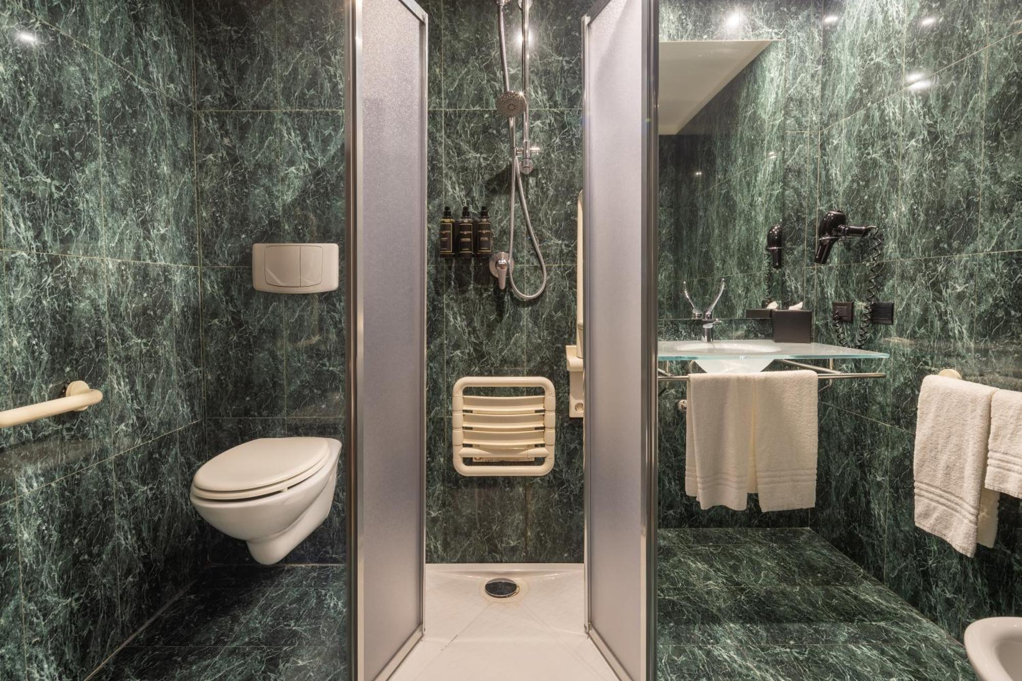 Standard Triple Room - Disability Access,1606543603:JPEG
