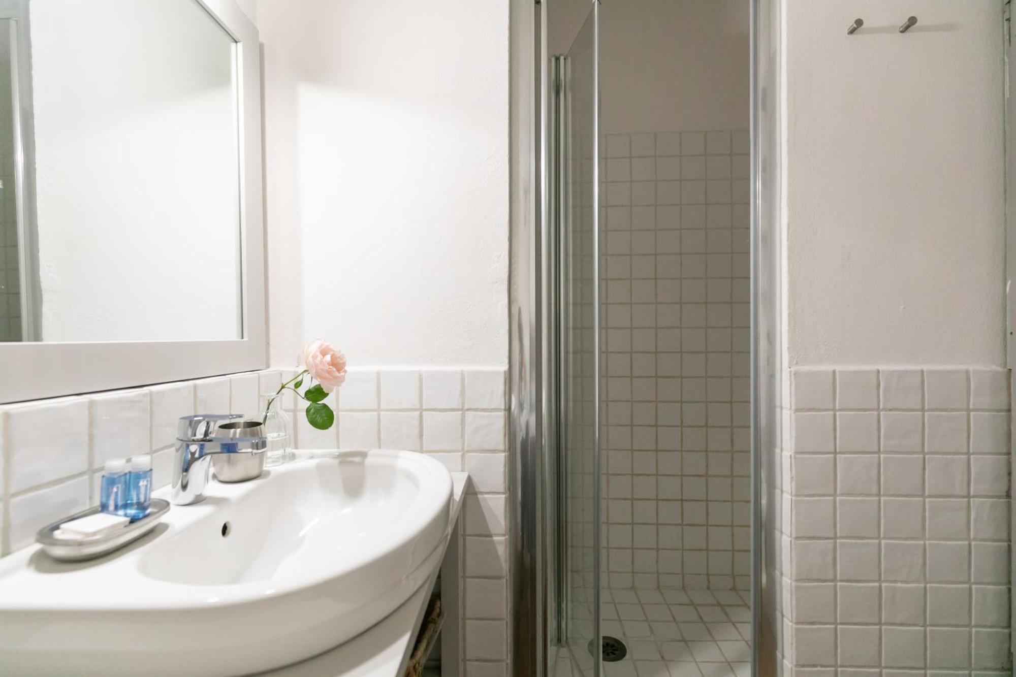 One-Bedroom Premium Apartment,1666034713:JPEG