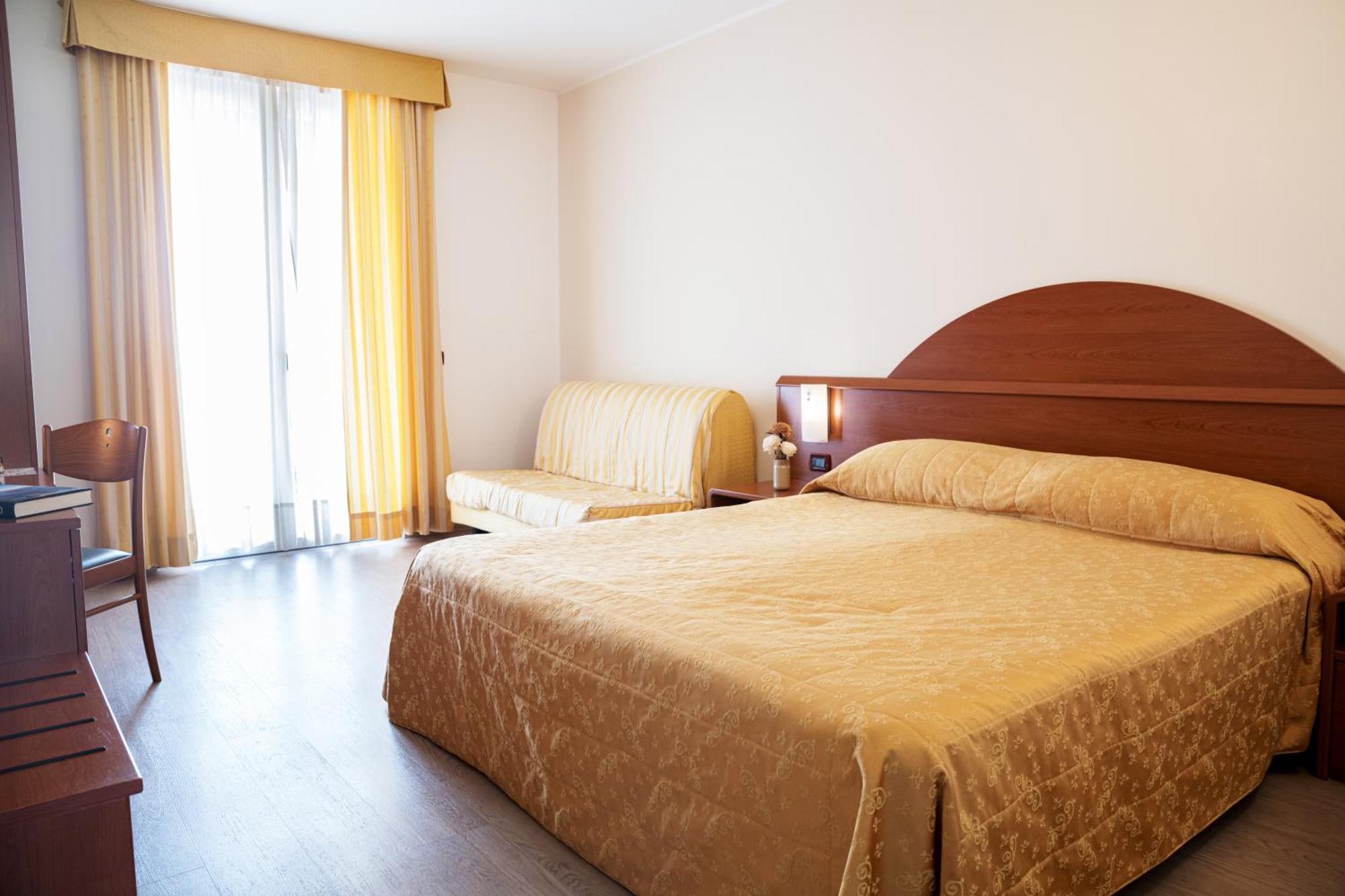 Double Room with Balcony,1677876538:JPEG