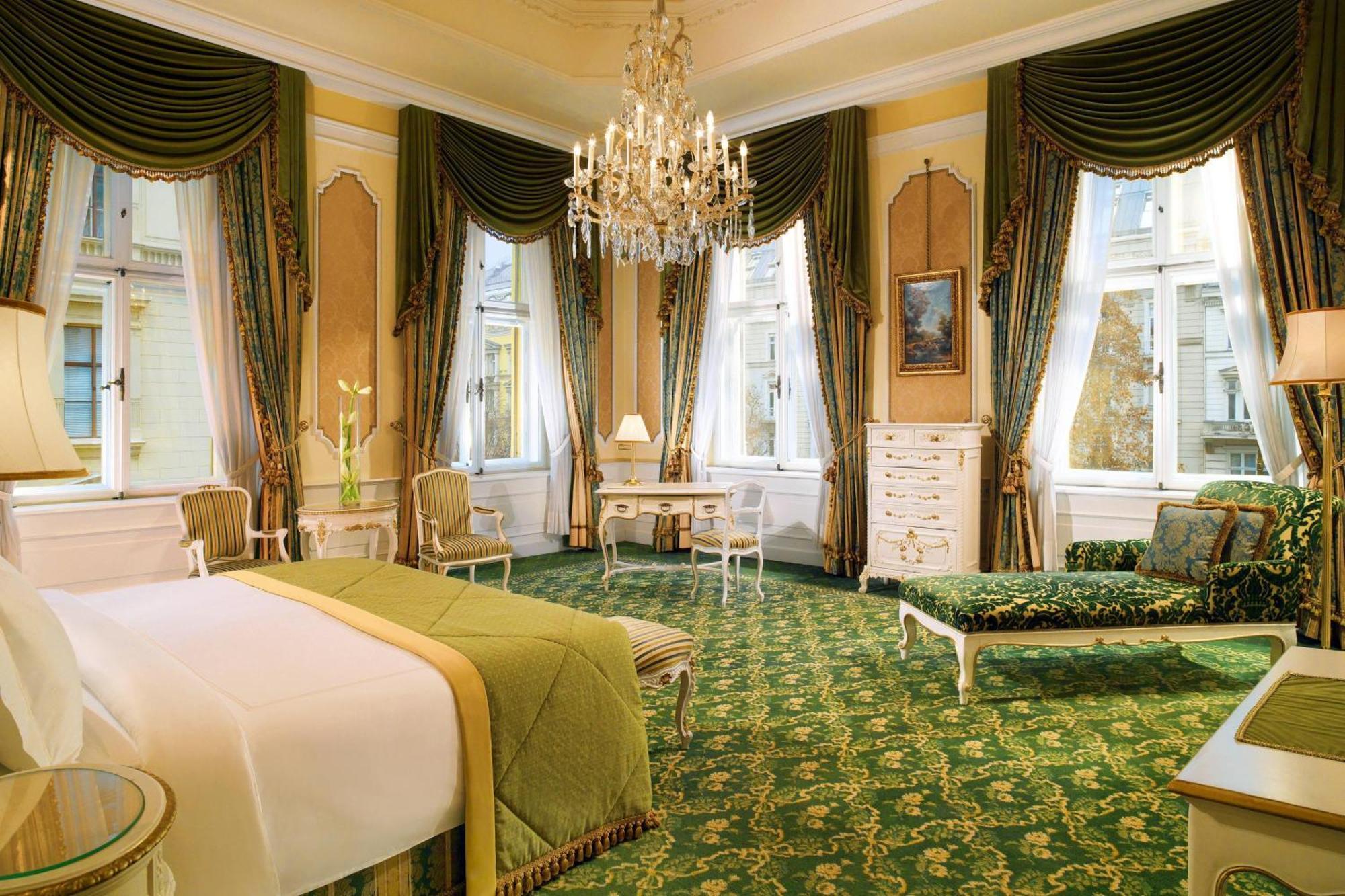 Junior King Suite,1705634314:JPEG