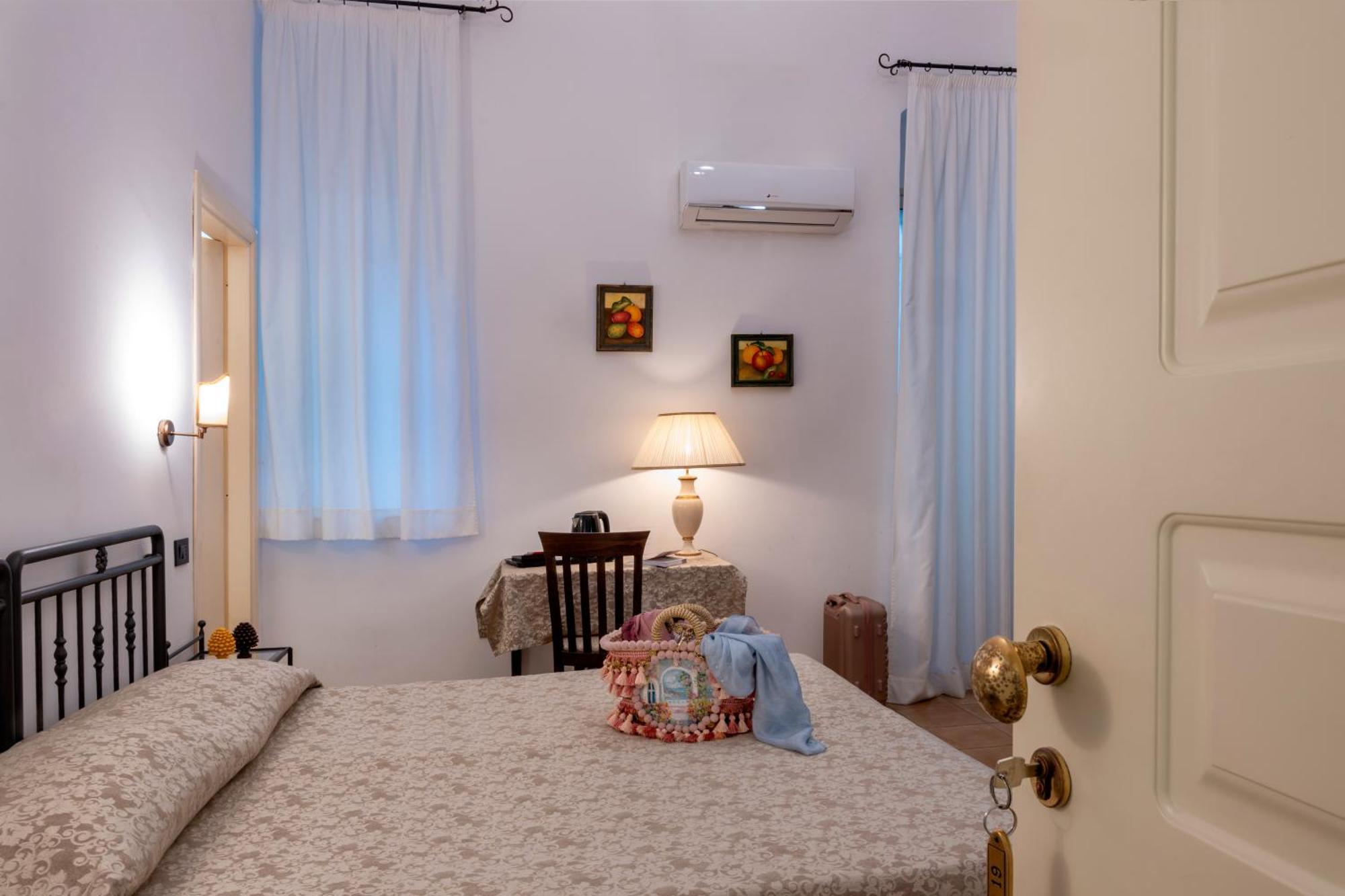 Economy Double Room,1729992333:JPEG