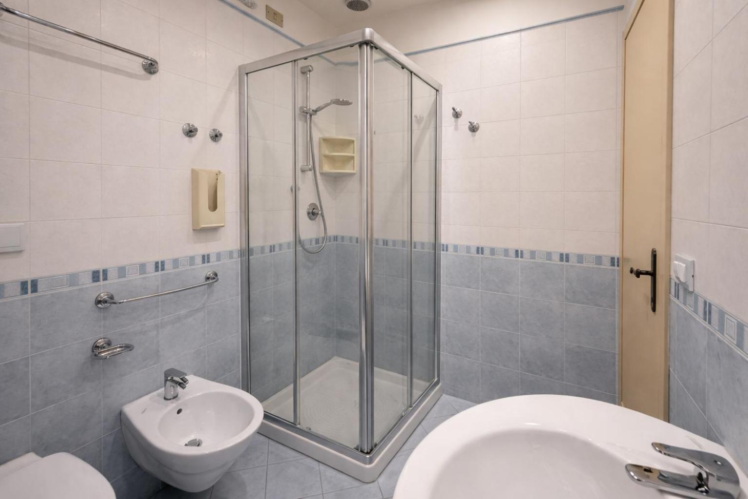 Superior Triple Room,1765817310:JPEG