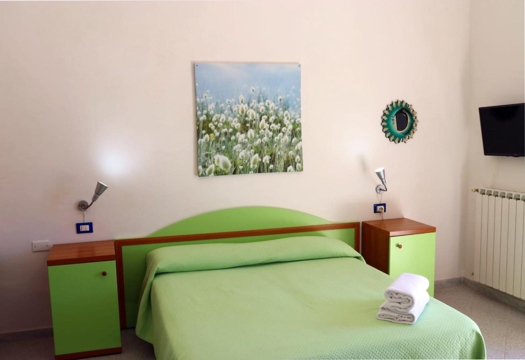 Classic Quadruple Room,1765856802:JPEG
