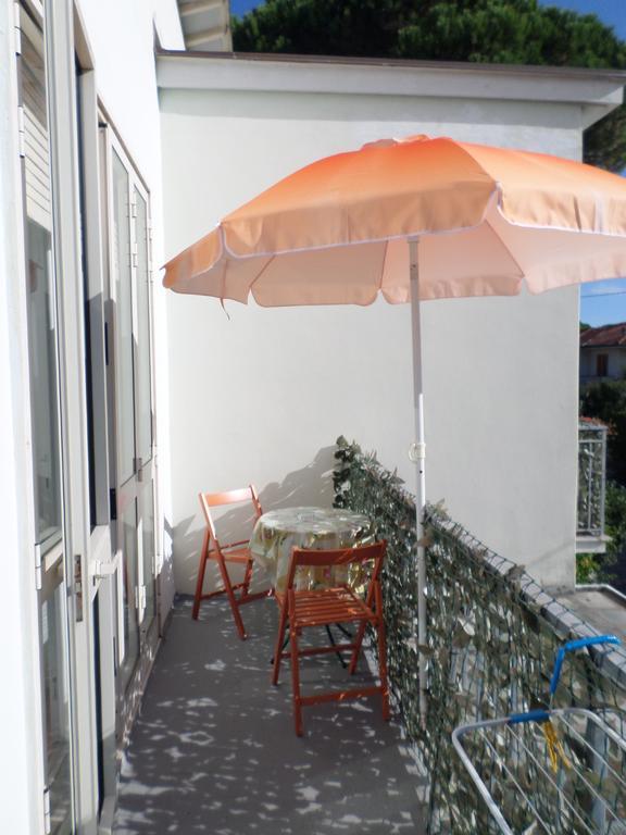 Camera Matrimoniale con Balcone e Bagno Privato Esterno