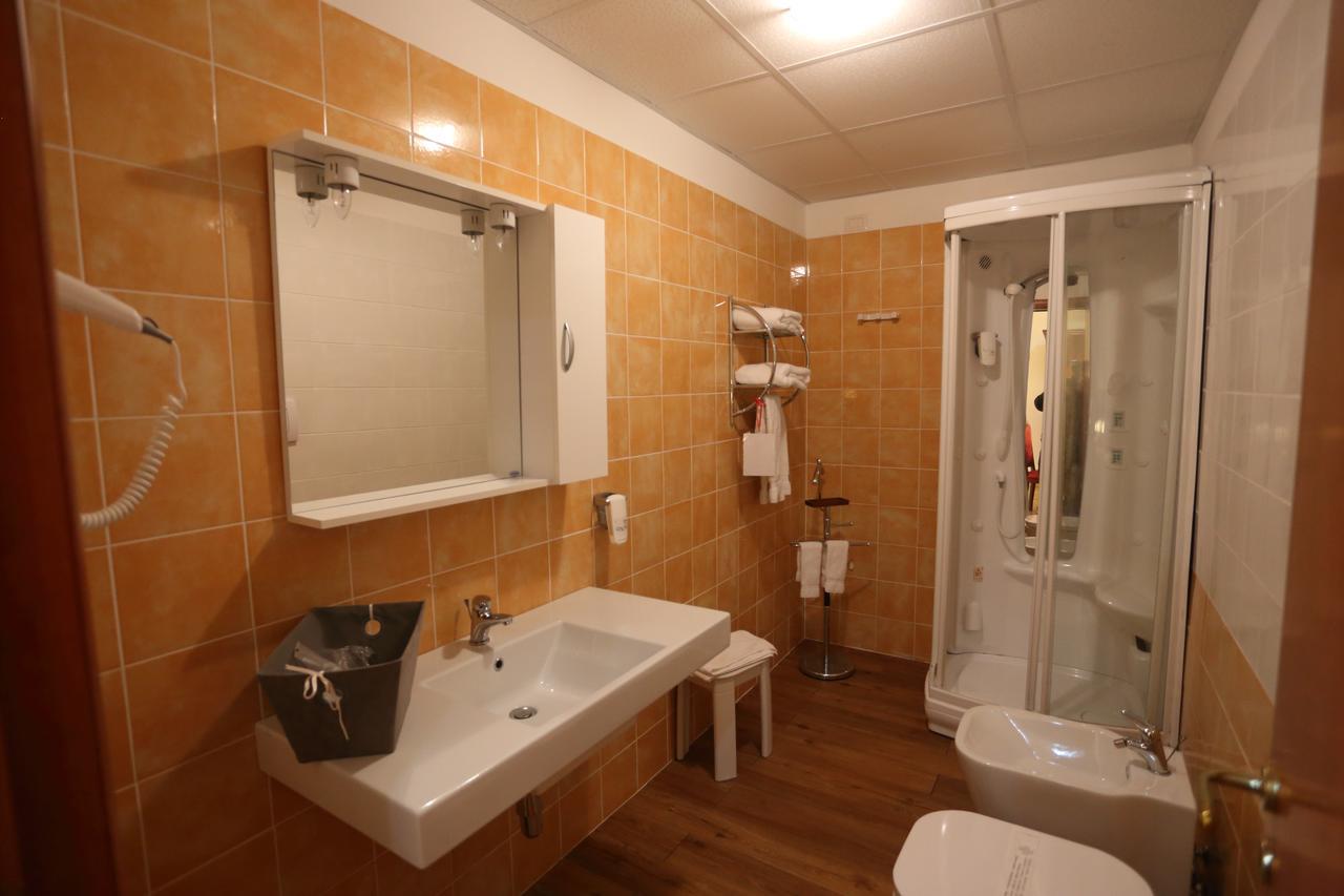 Classic Quadruple Room,1758276063:JPEG