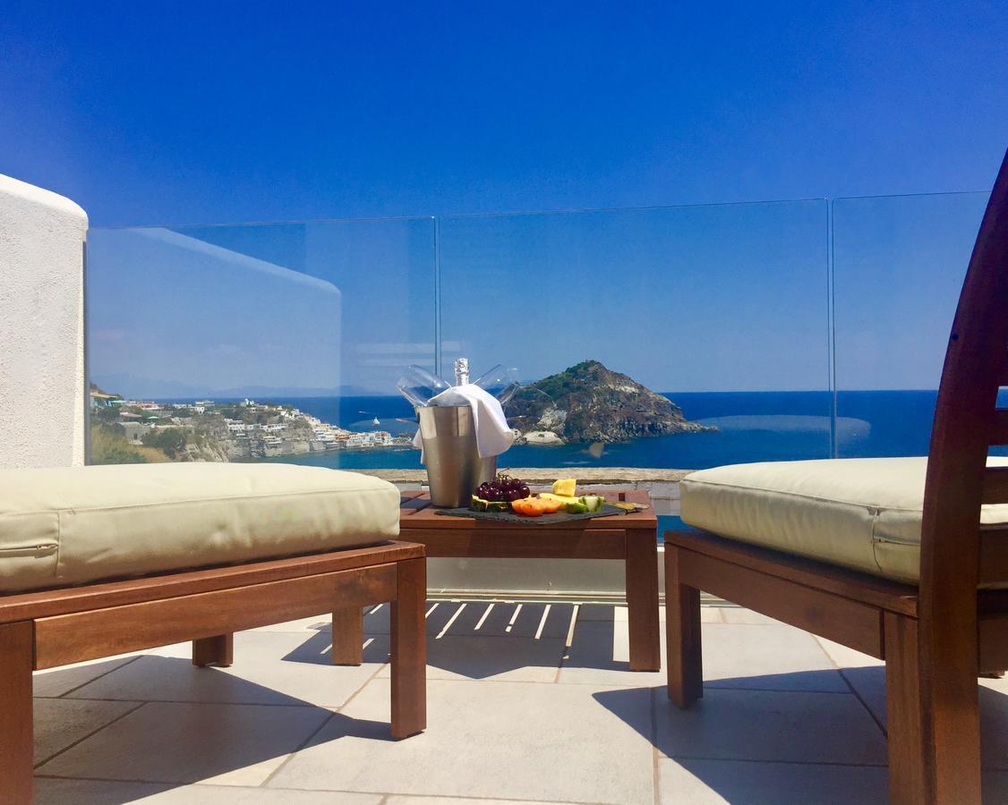 Deluxe Double Room with Sea View,559726023:JPEG