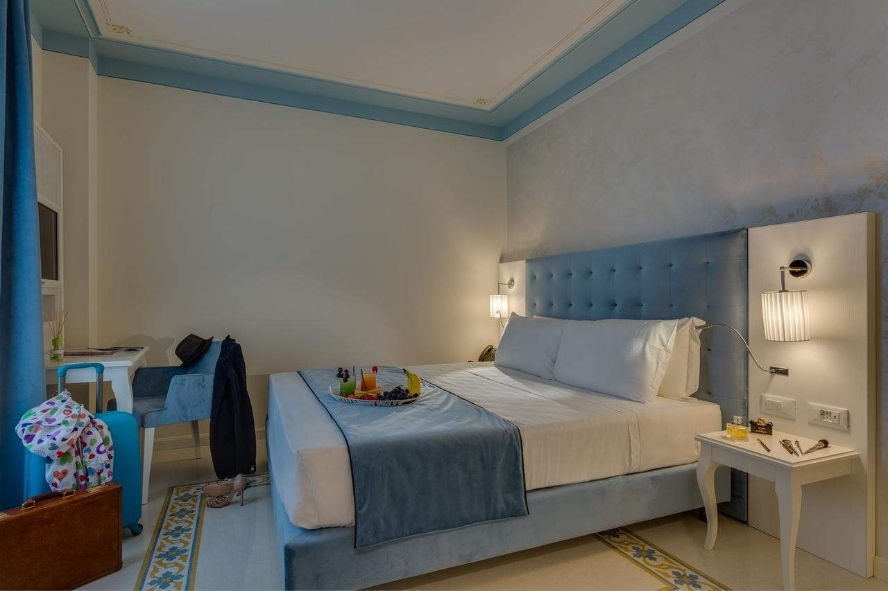 Queen Room,573531171:JPEG