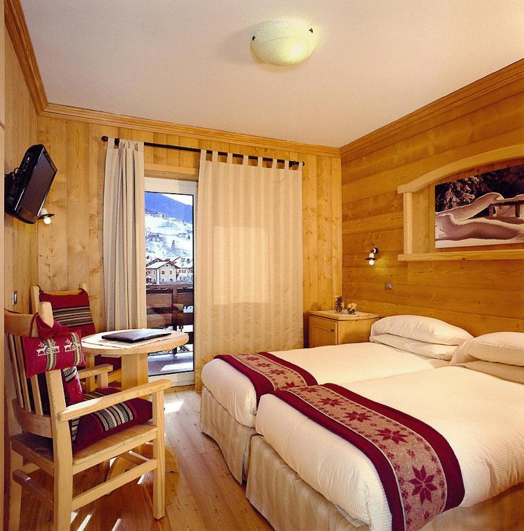 Double Room,61842031:JPEG