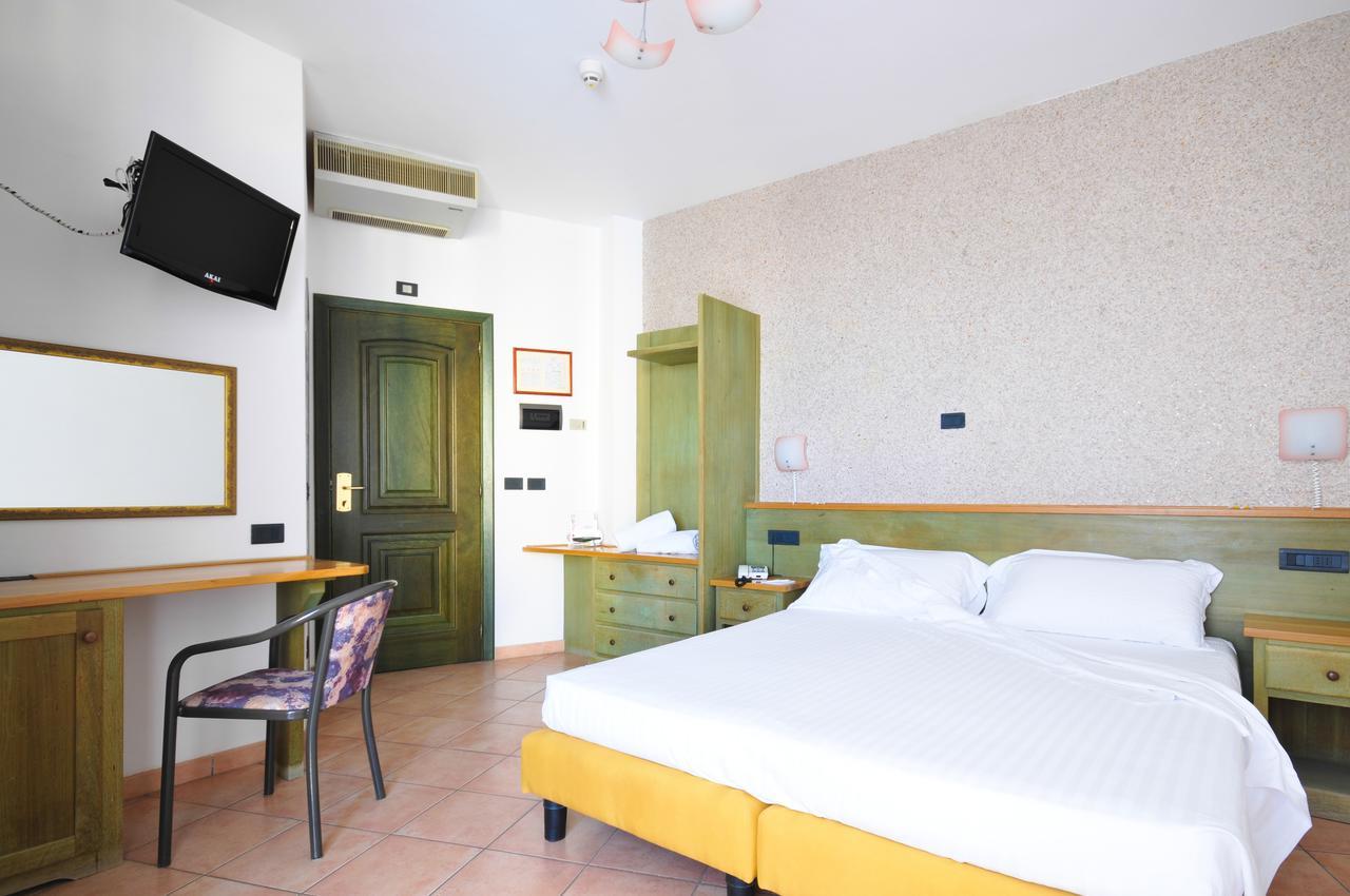 Double Room with Sea View,649418319:JPEG