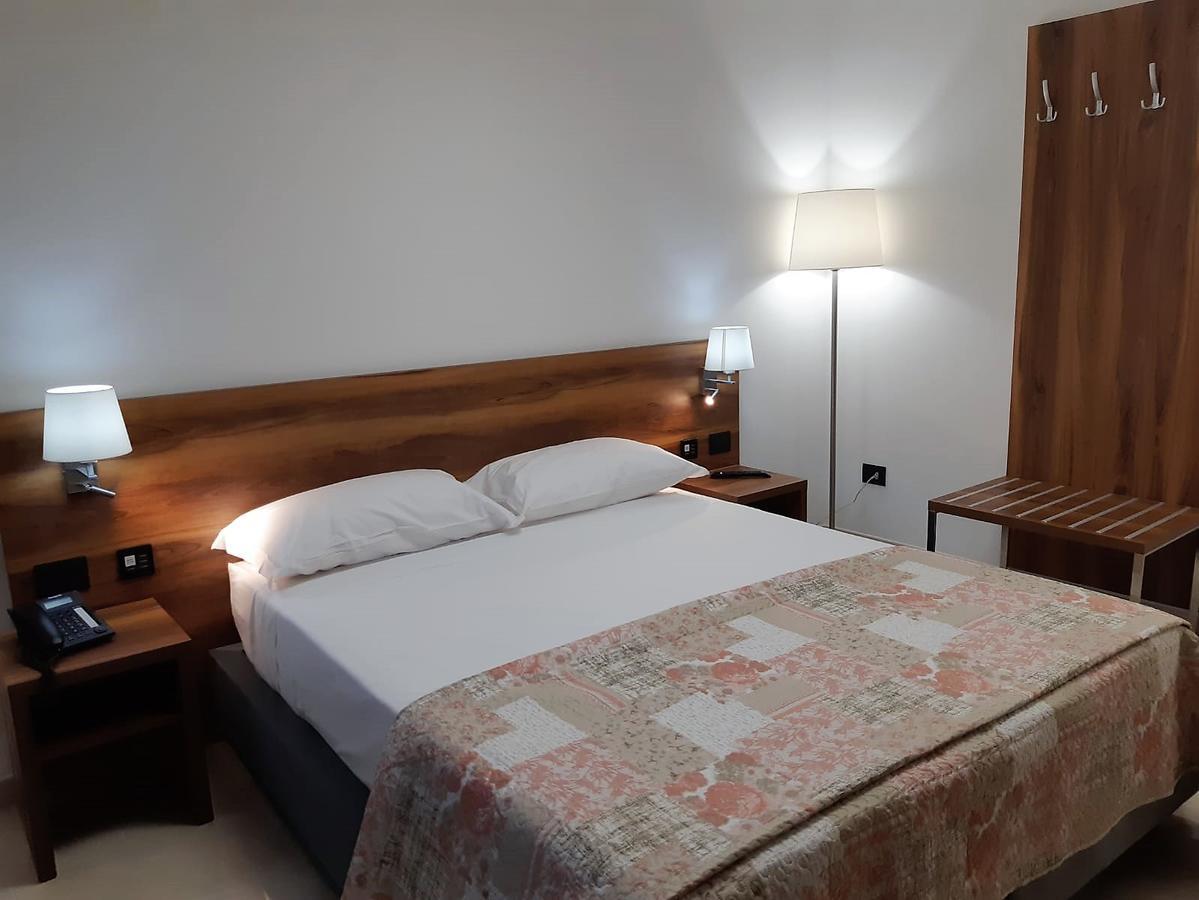 Standard Double or Twin Room,660649035:JPEG