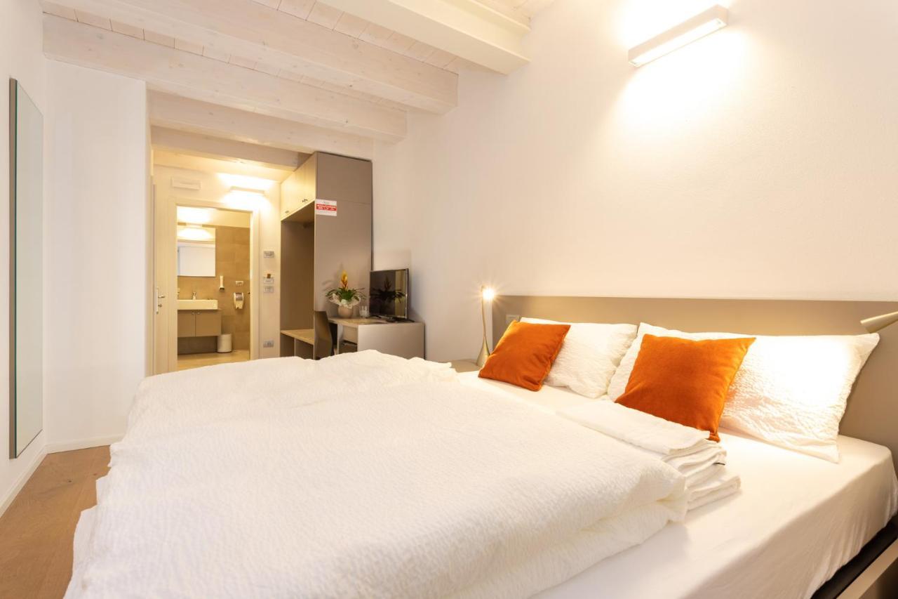 Double or Twin Room Extra Bed,751688522:JPEG