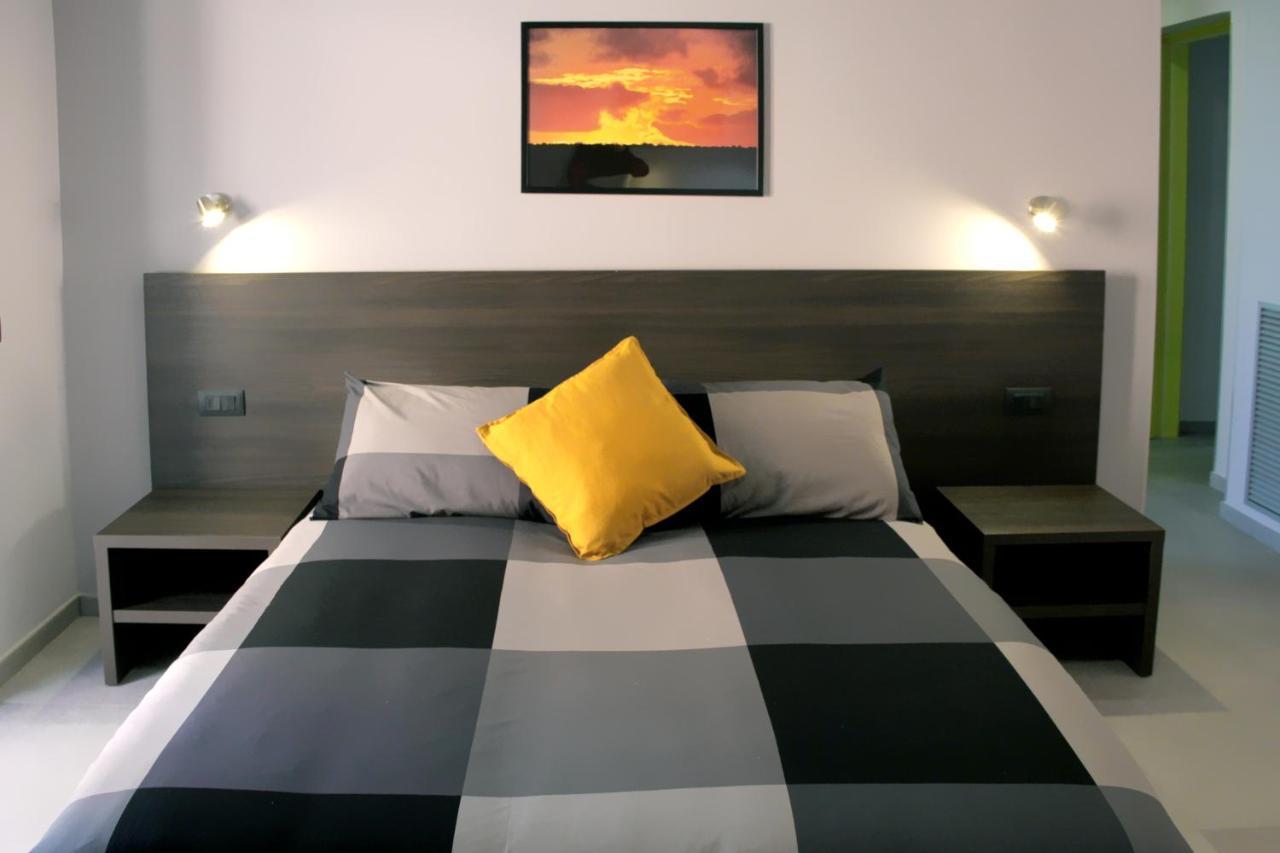 Triple Room,763522750:JPEG