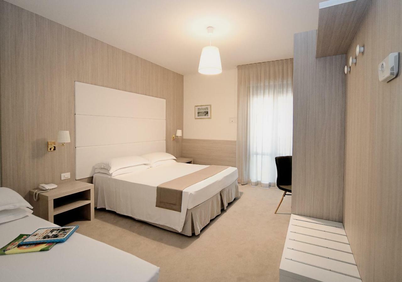 Budget Triple Room,779400810:JPEG