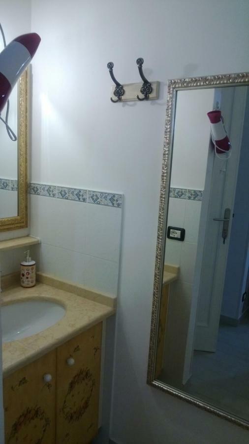 Camera Matrimoniale/Doppia con Letti Singoli con Bagno Privato