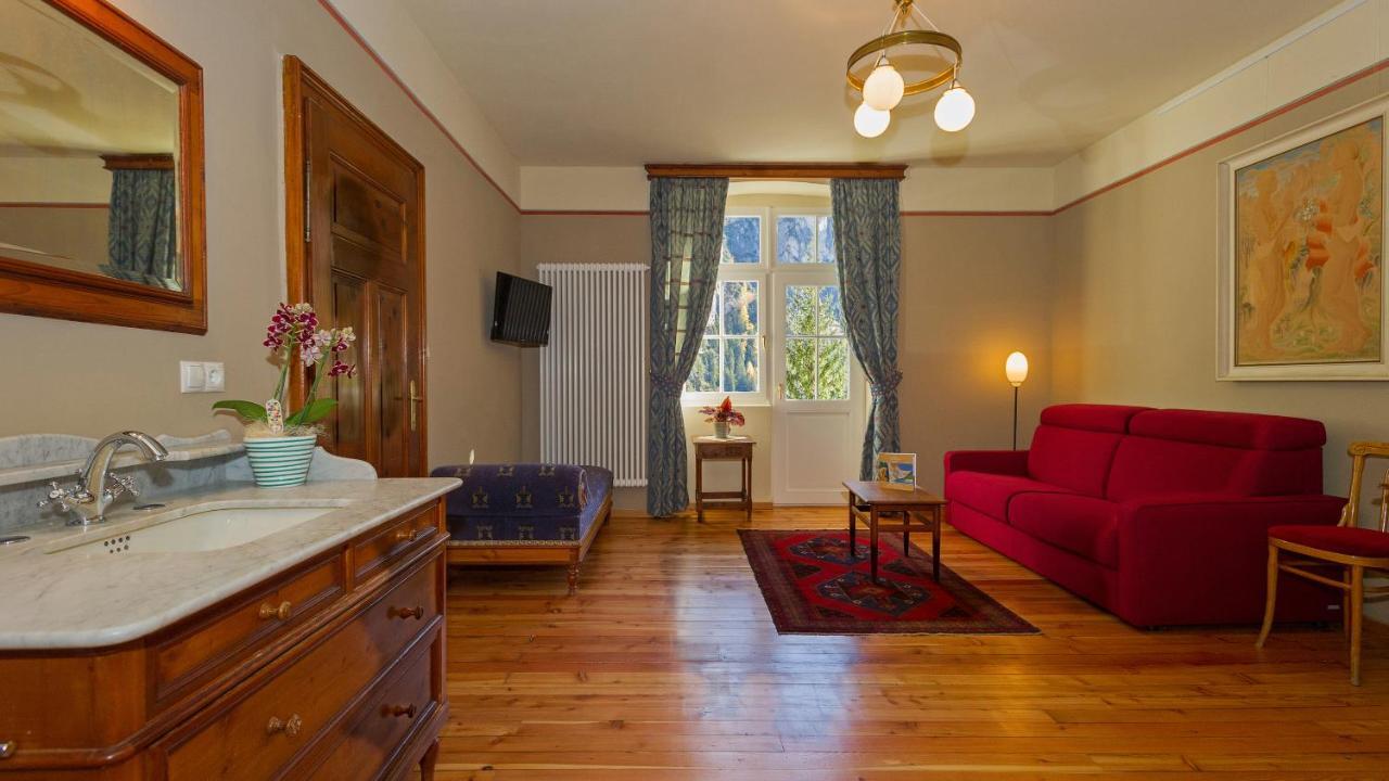 Suite Lake View,945071056:JPEG