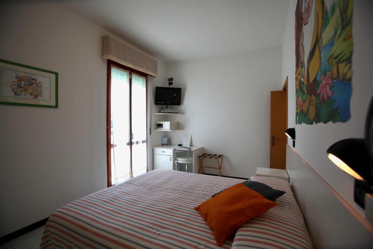 Deluxe Quadruple Room,967889332:JPEG
