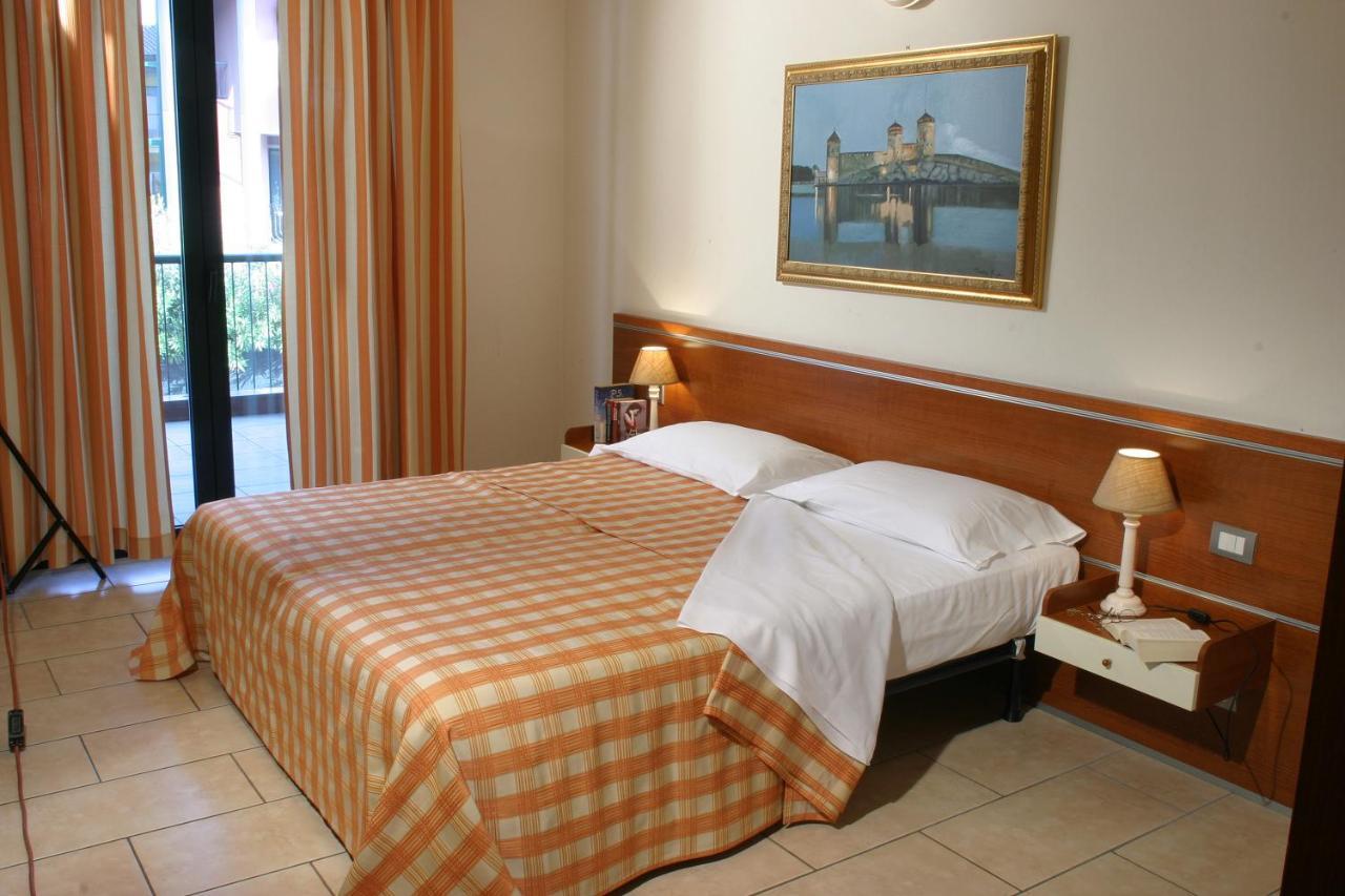 Double or Twin Room,1580595725:JPEG