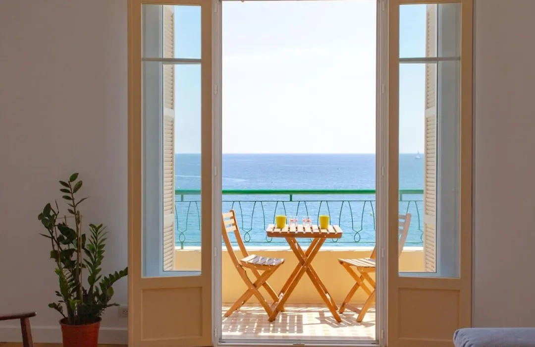 Sunny Private Apartment With Sea View Near The Beach-1
