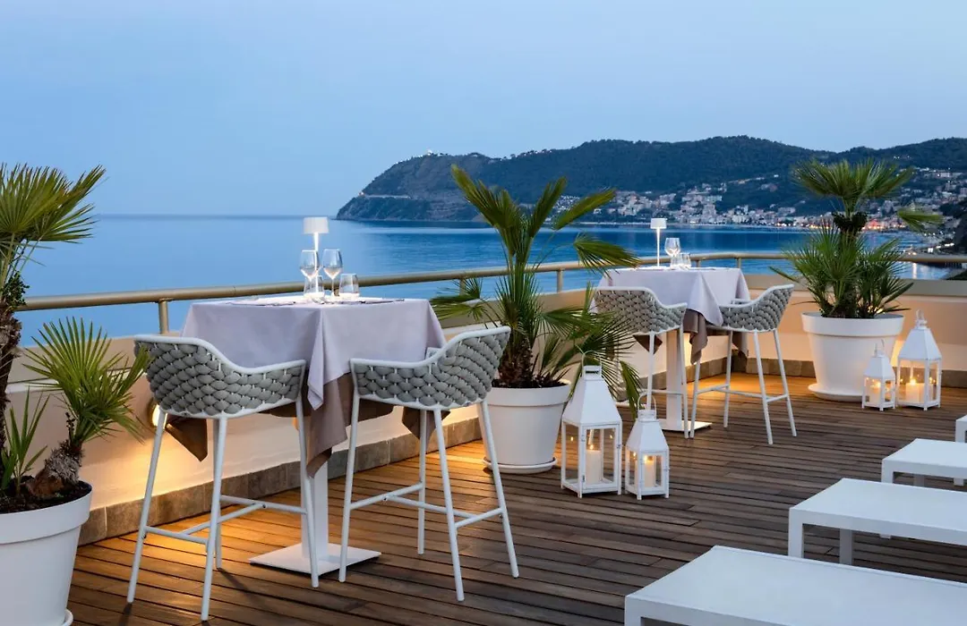 Grand Hotel Spiaggia-1