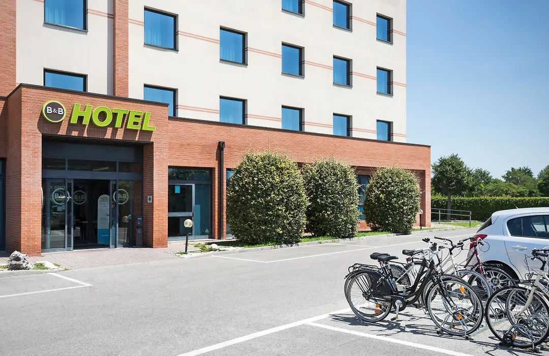 B&B Hotel Ferrara-1