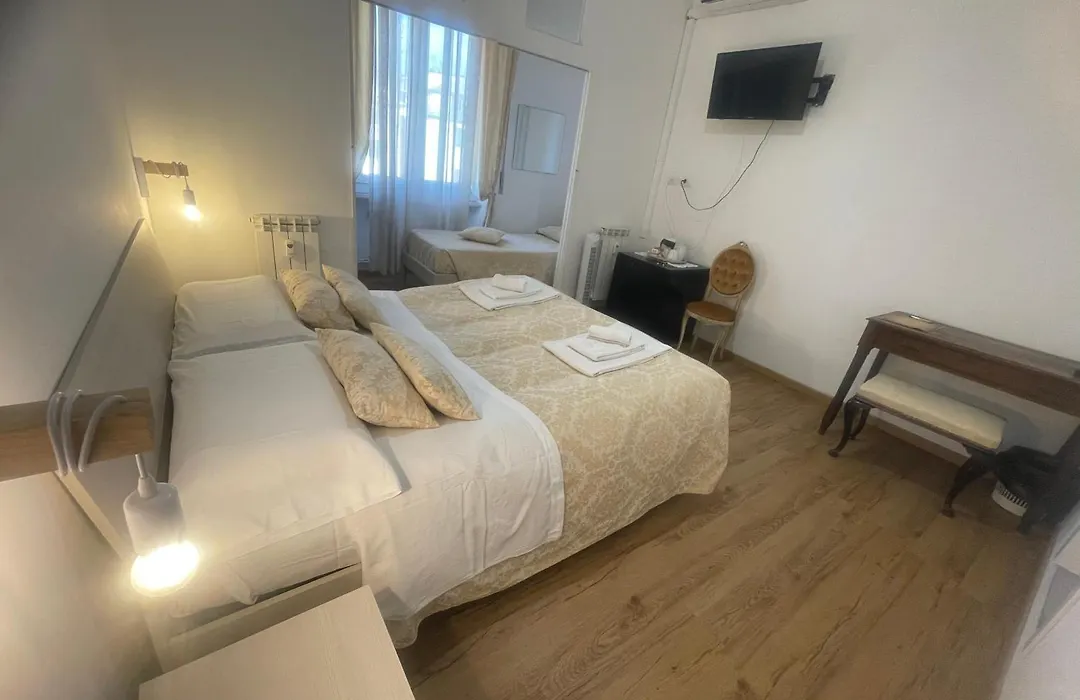 Cavour16 Rent Bedrooms-1