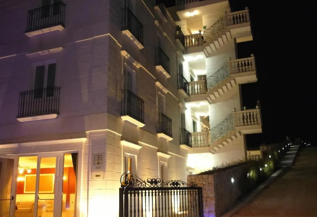 Hotel Madonna Delle Grazie-1