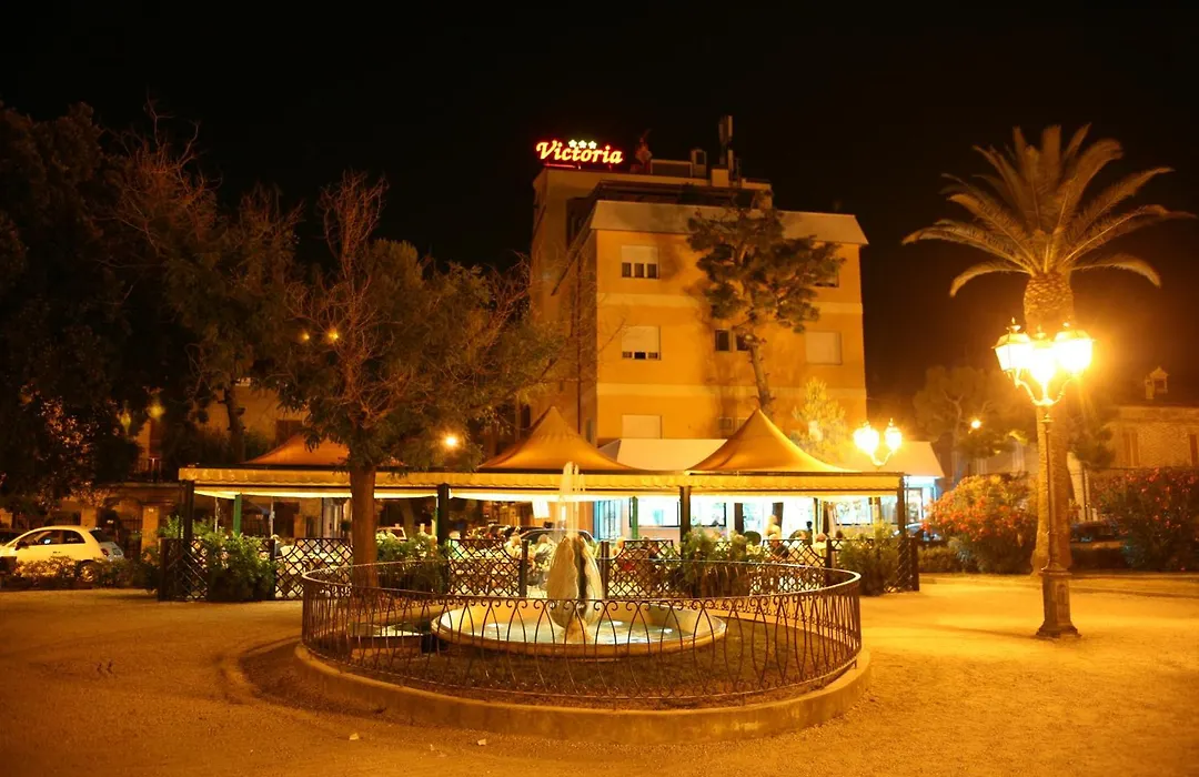 Hotel Victoria-1