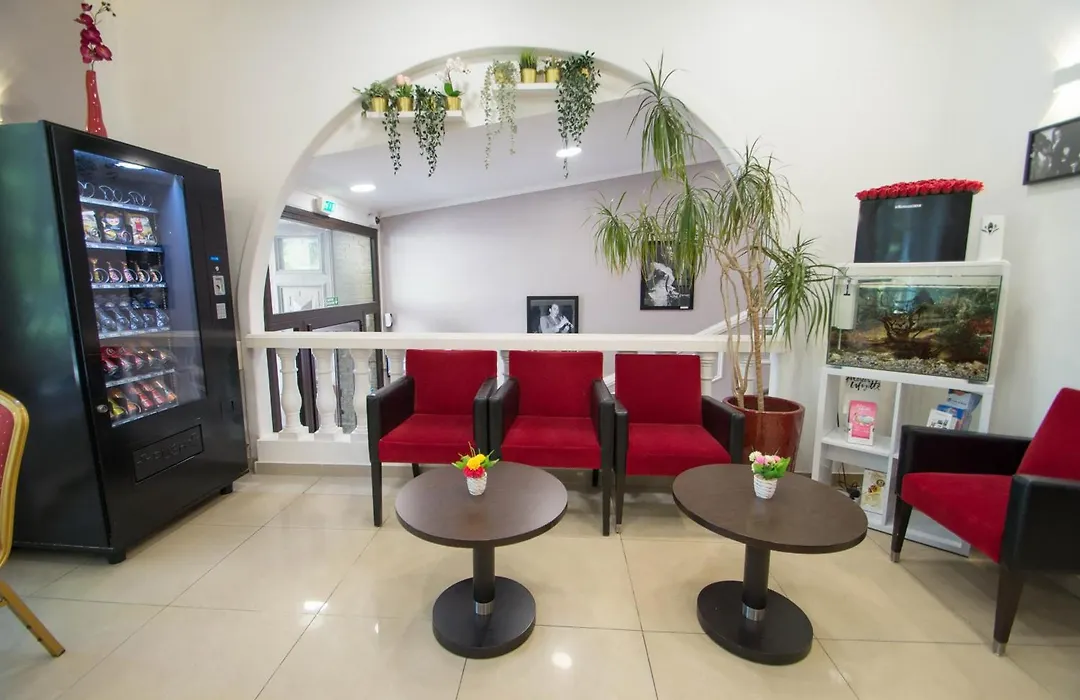 Hotel Parisien-1