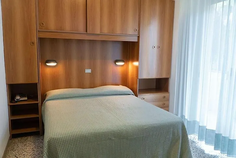 Hotel Cinzia-1