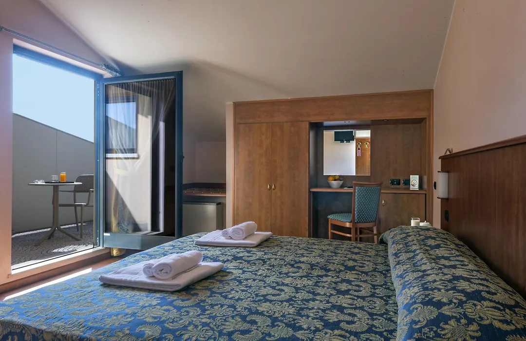 Hotel Postumia-1