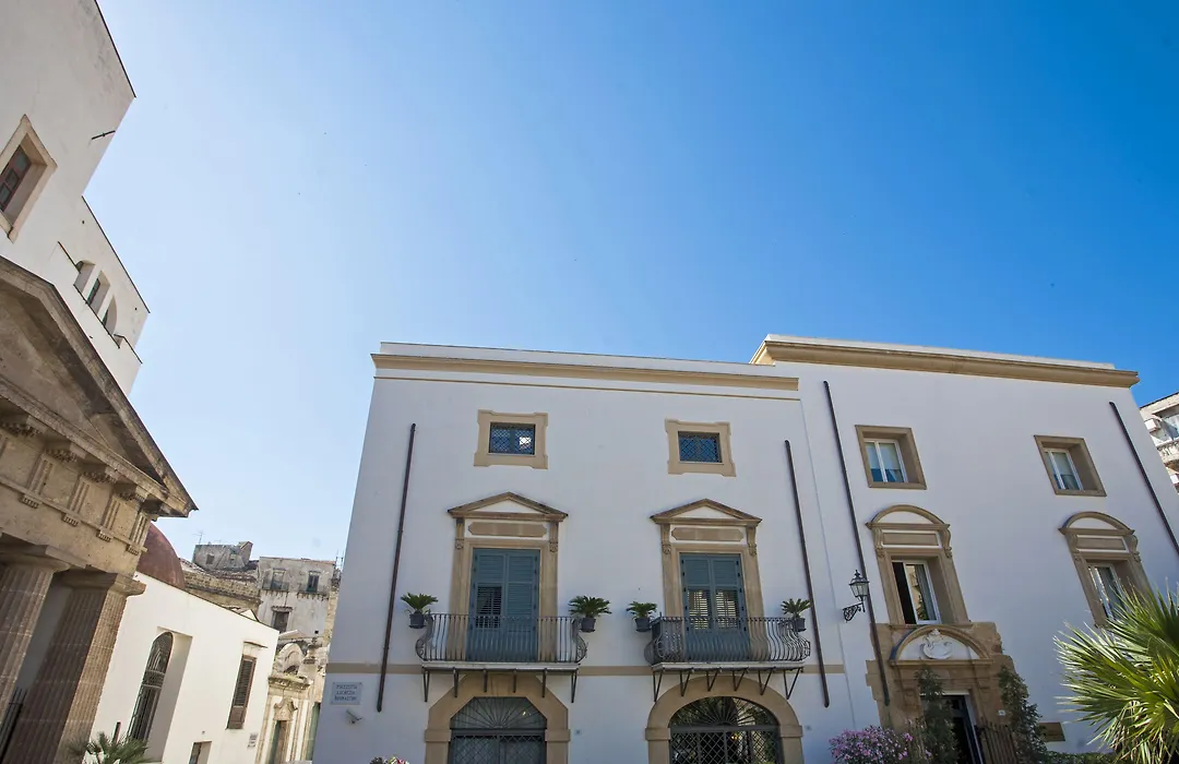 Hotel Palazzo Brunaccini-1