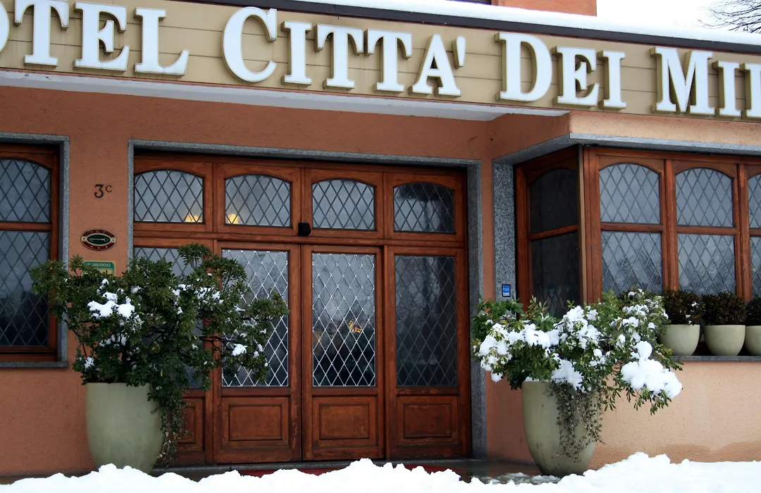 Hotel Città Dei Mille-1