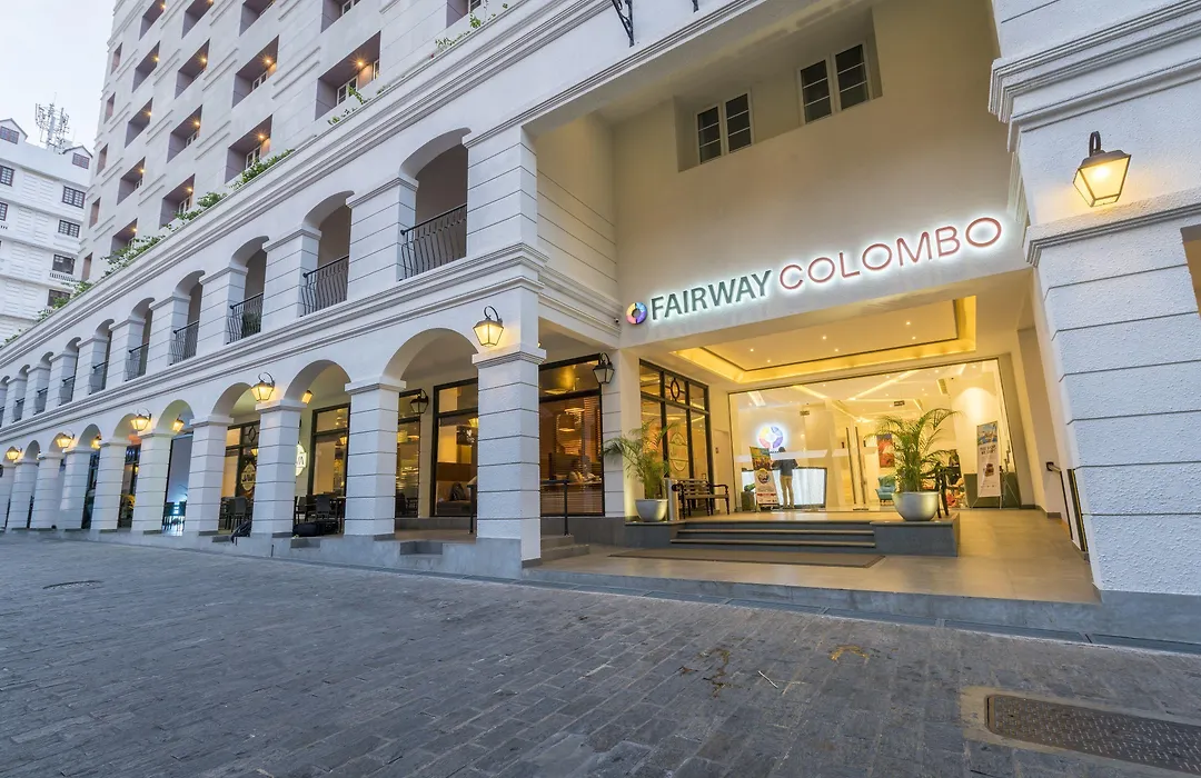 Fairway Colombo - Sri Lanka'S First Hotel With Robot Technology-1